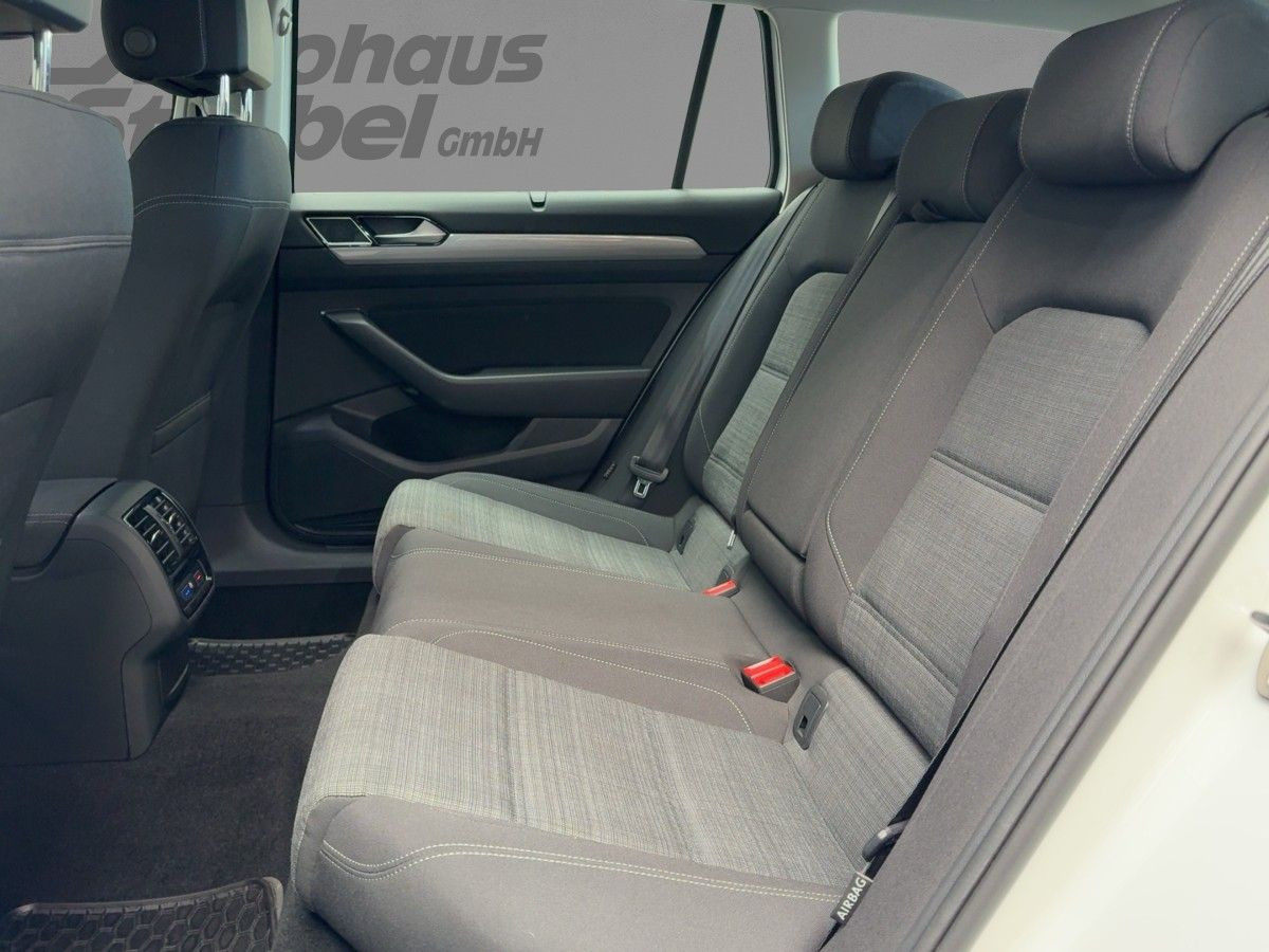 Passat Variant 2.0 TSI DSG Business ACC LED-Matrix Navi Kamera Ergo Sitzhzg Bluet.