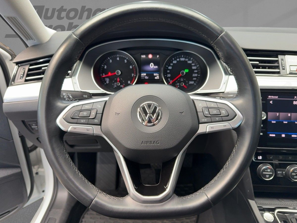 Passat Variant 2.0 TSI DSG Business ACC LED-Matrix Navi Kamera Ergo Sitzhzg Bluet.