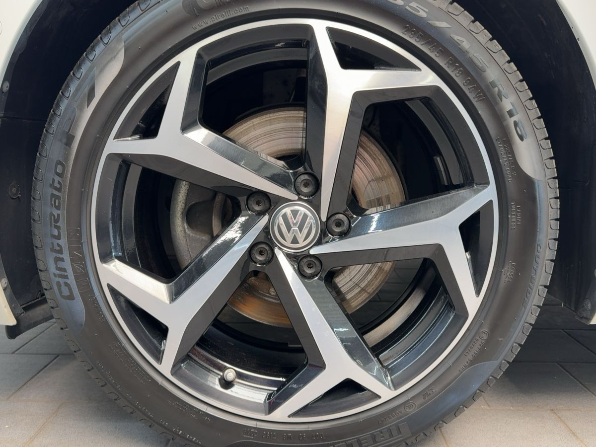 Passat Variant 2.0 TSI DSG Business ACC LED-Matrix Navi Kamera Ergo Sitzhzg Bluet.