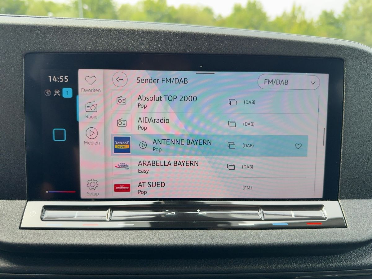 Caddy 2.0 TDI Life Navi Kamera Tempo Lane Ass. Klima Bluet.