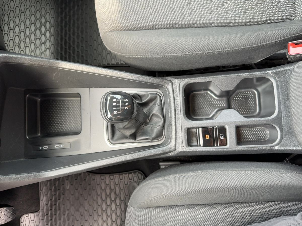Caddy 2.0 TDI Life Navi Kamera Tempo Lane Ass. Klima Bluet.