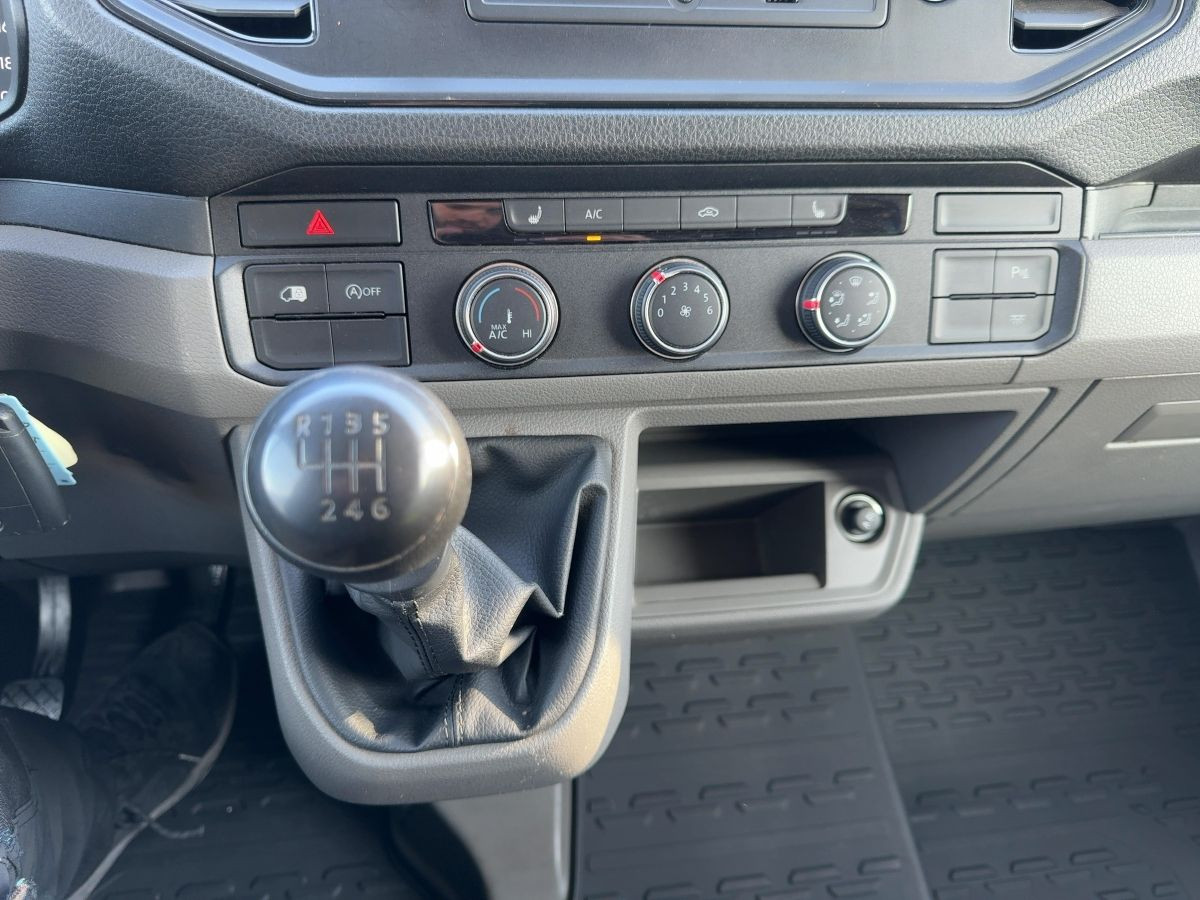 Crafter 2.0 TDI MR 2 Schiebetüren Climatic Sitzhzg. Bluetooth Radio ParkPilot