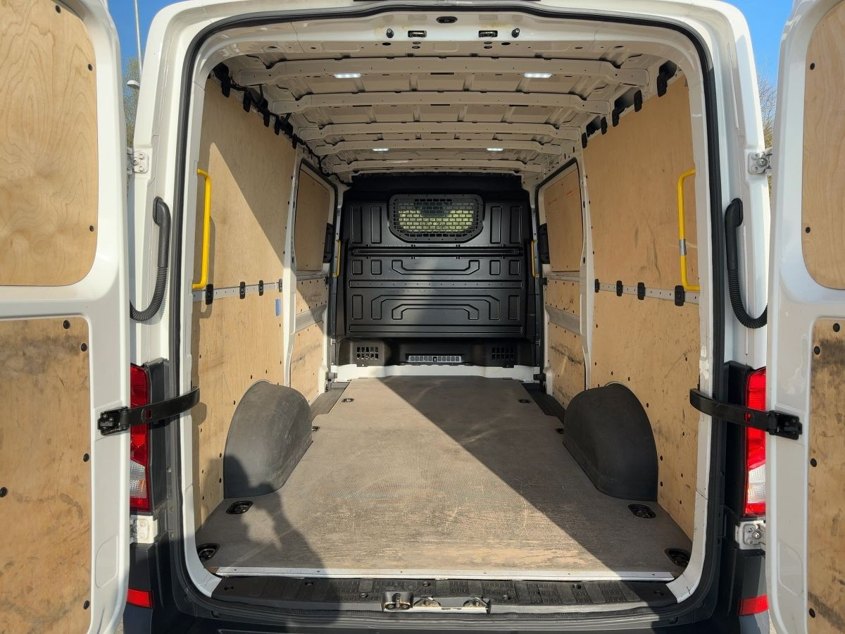 Crafter 2.0 TDI MR 2 Schiebetüren Climatic Sitzhzg. Bluetooth Radio ParkPilot