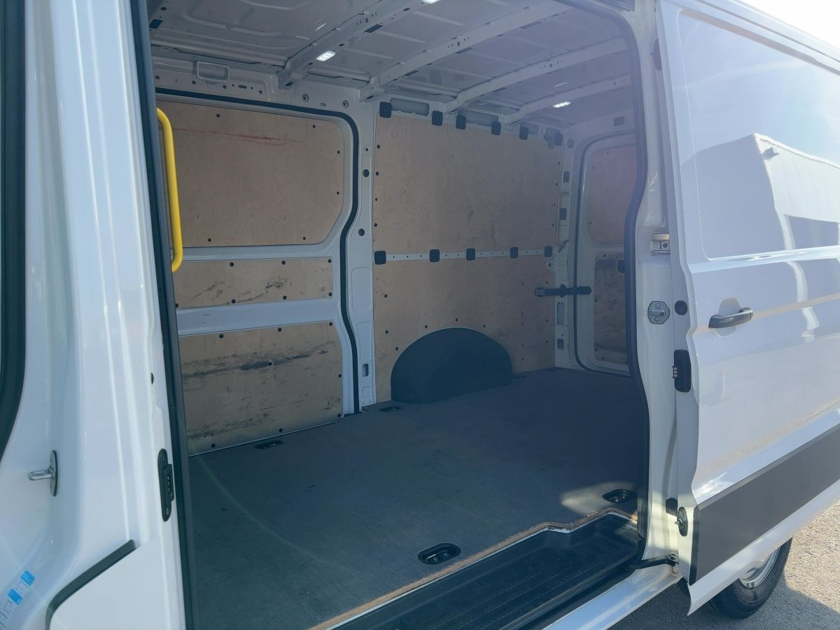 Crafter 2.0 TDI MR 2 Schiebetüren Climatic Sitzhzg. Bluetooth Radio ParkPilot