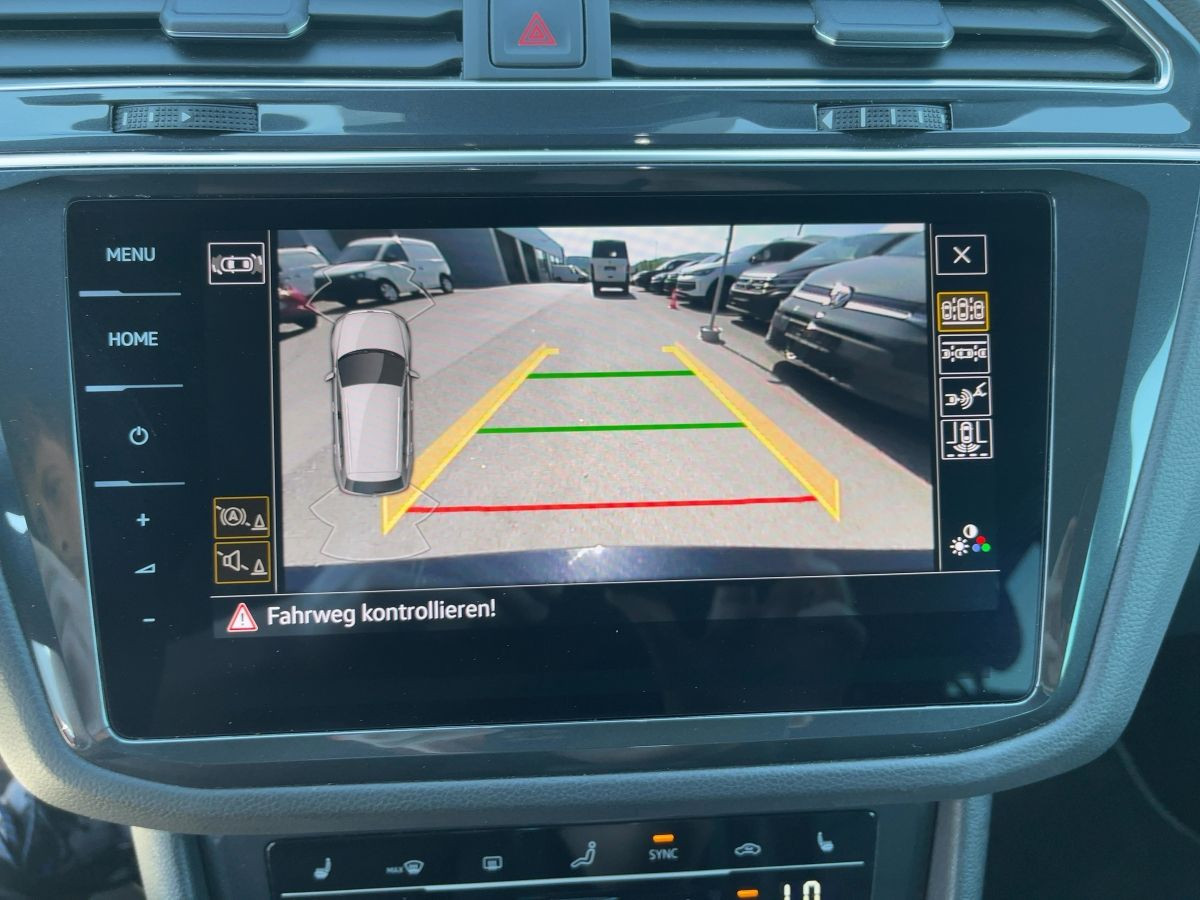Tiguan 2.0 TDI DSG 4M AHK ACC LED-Matrix Navi Kamera Leder Sitzhzg Bluet.