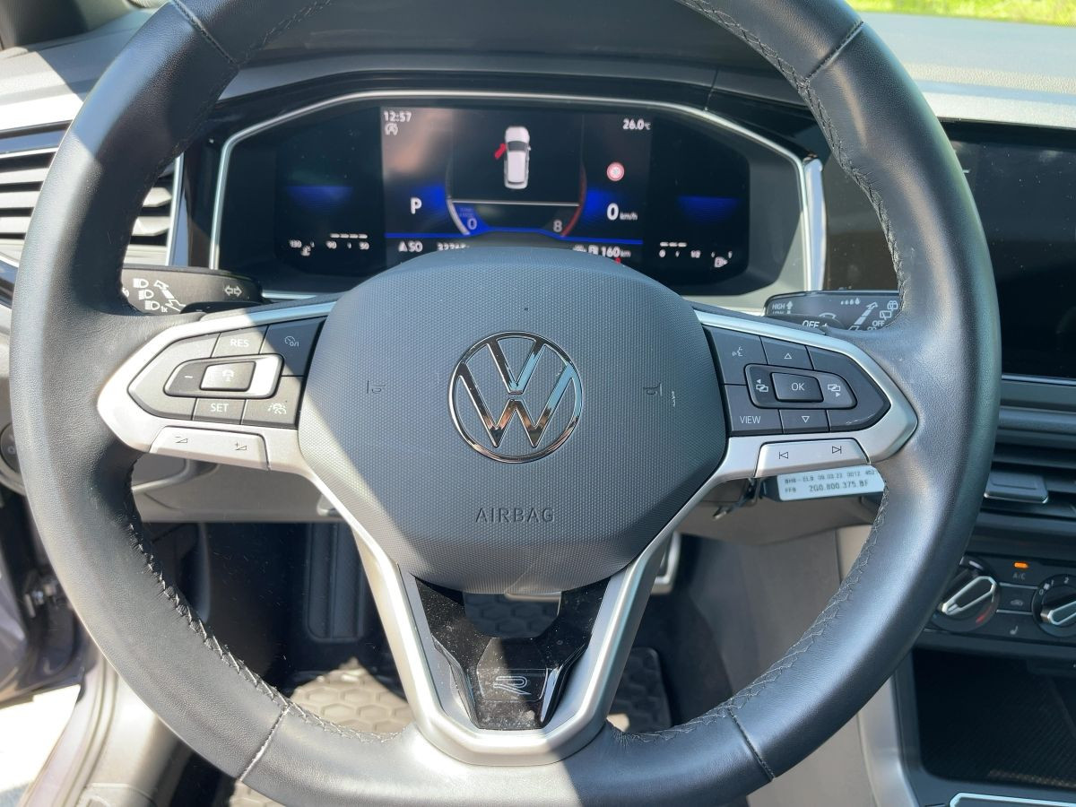 Taigo 1.5 TSI DSG R-Line ACC Navi LED-Matrix Pano Einparkh. Climatronic