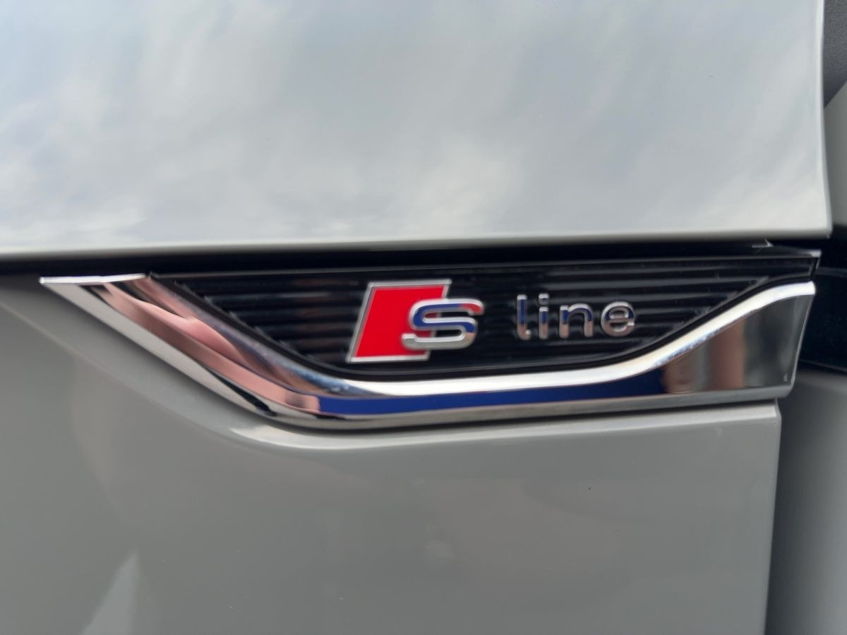 A5 Cabriolet 2.0 TFSI S-Tronic S-Line Navi Matrix-LED Tempo Kamera Sitzh.