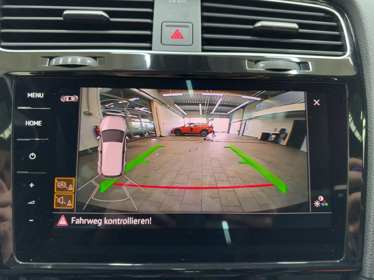 Golf VII 2.0 TSI DSG GTI TCR ACC DCC Climatronic Navi LED Pano Kamera Dynaudio