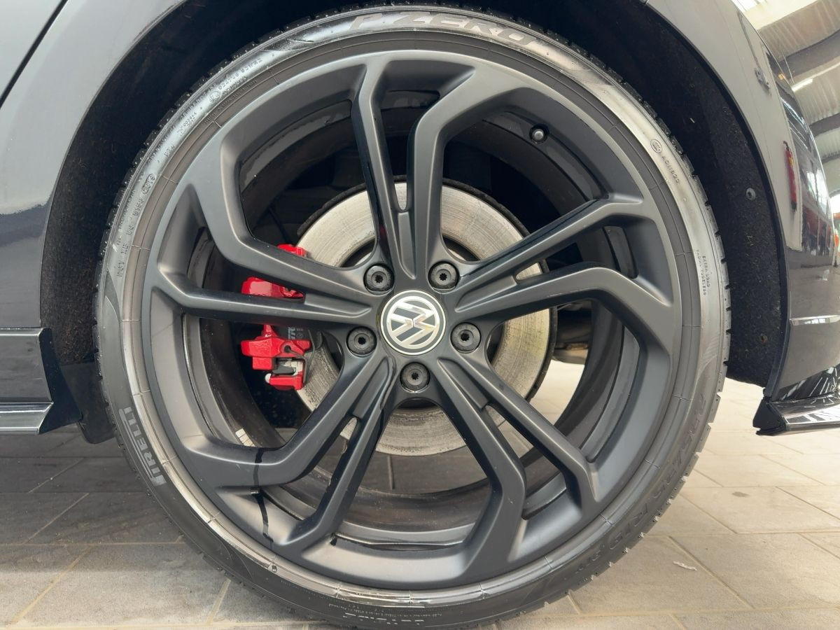 Golf VII 2.0 TSI DSG GTI TCR ACC DCC Climatronic Navi LED Pano Kamera Dynaudio
