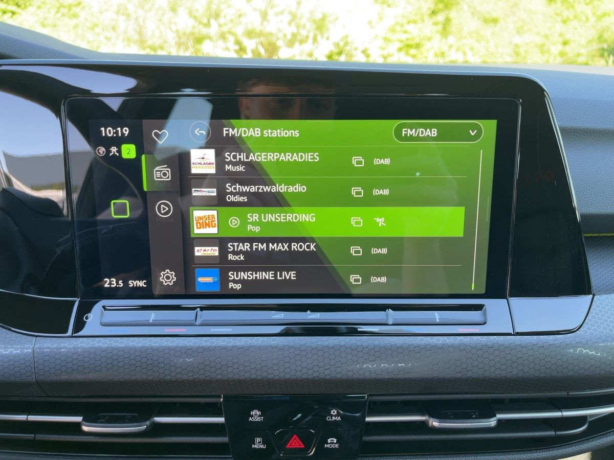 Golf VIII GTI 2.0 TSI DSG LED Plus Einparkh. DAB+ Lane Ass. Keyless Bluet.