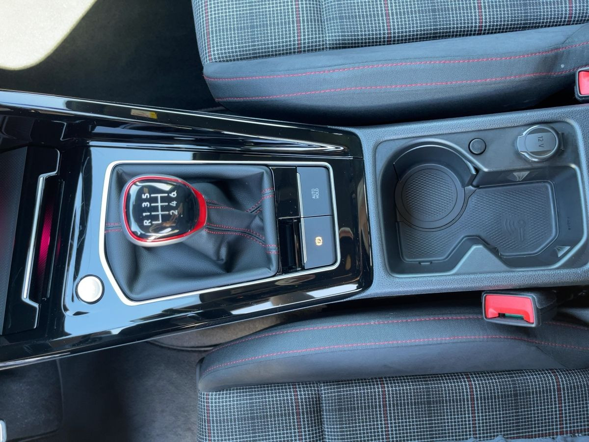 Golf VIII GTI 2.0 TSI DSG LED Plus Einparkh. DAB+ Lane Ass. Keyless Bluet.