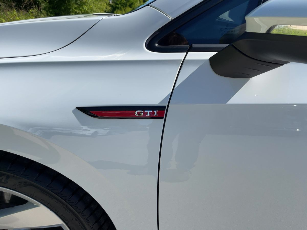 Golf VIII GTI 2.0 TSI DSG LED Plus Einparkh. DAB+ Lane Ass. Keyless Bluet.