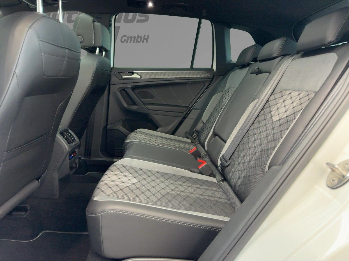 Tiguan 1.5 TSI DSG R-Line Navi Pano IQ-LED Kamera Harman Kardon
