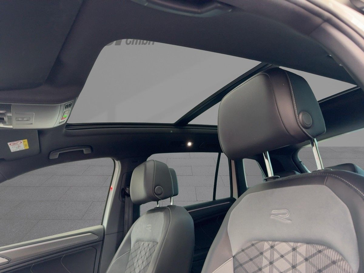 Tiguan 1.5 TSI DSG R-Line Navi Pano IQ-LED Kamera Harman Kardon