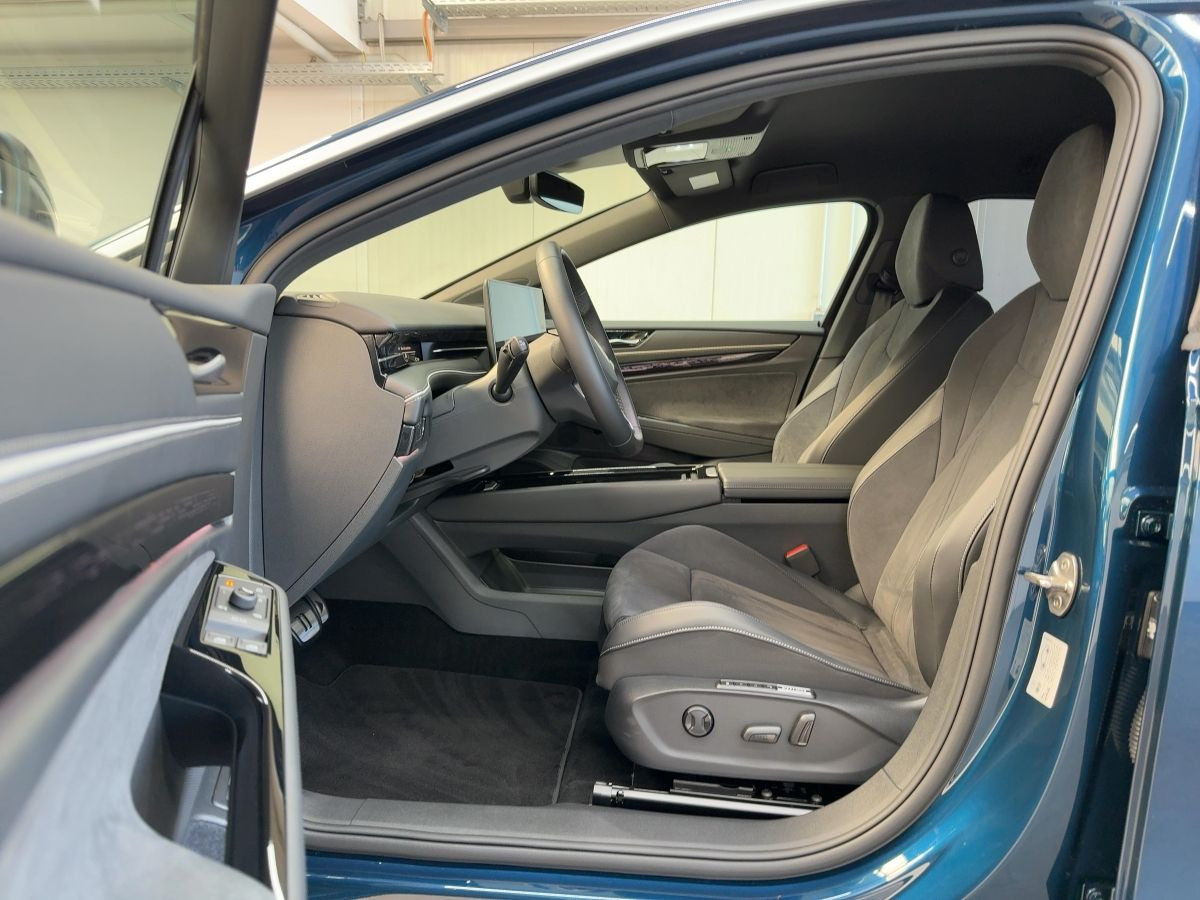 ID.7 Tourer Pro S 210kW ACC DCC HUD AHK IQ.LIGHT Memory Climatronic Area View