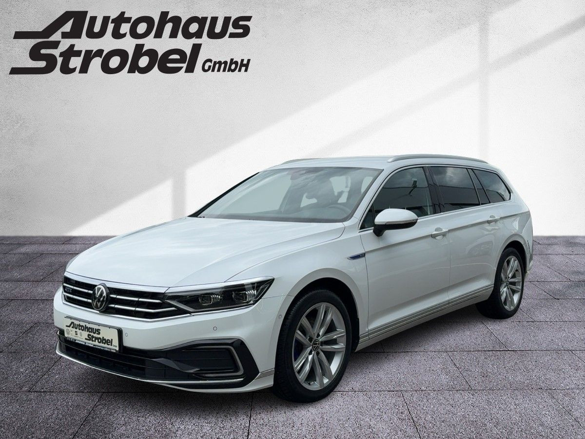 Passat Variant GTE 1.4 TSI DSG ACC AHK Navi Climatronic LED Matrix CarPlay Lane Assist