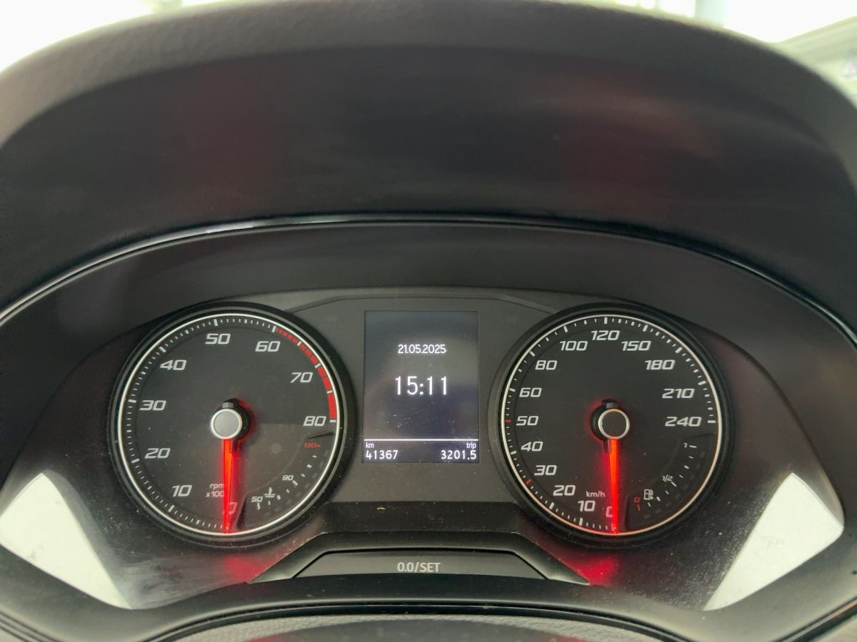 Ibiza 1.0 TSI DSG Klima Radio Sitzheizung Front Assist Elektr. Fenster