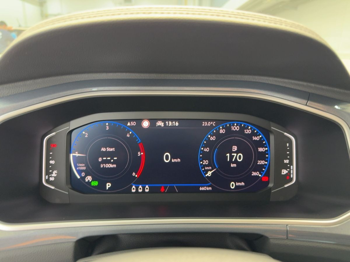 T-Roc 2.0 TDI DSG Style ab 3,99% AHK ACC LED Navi Kamera Climatronic Sitzh.