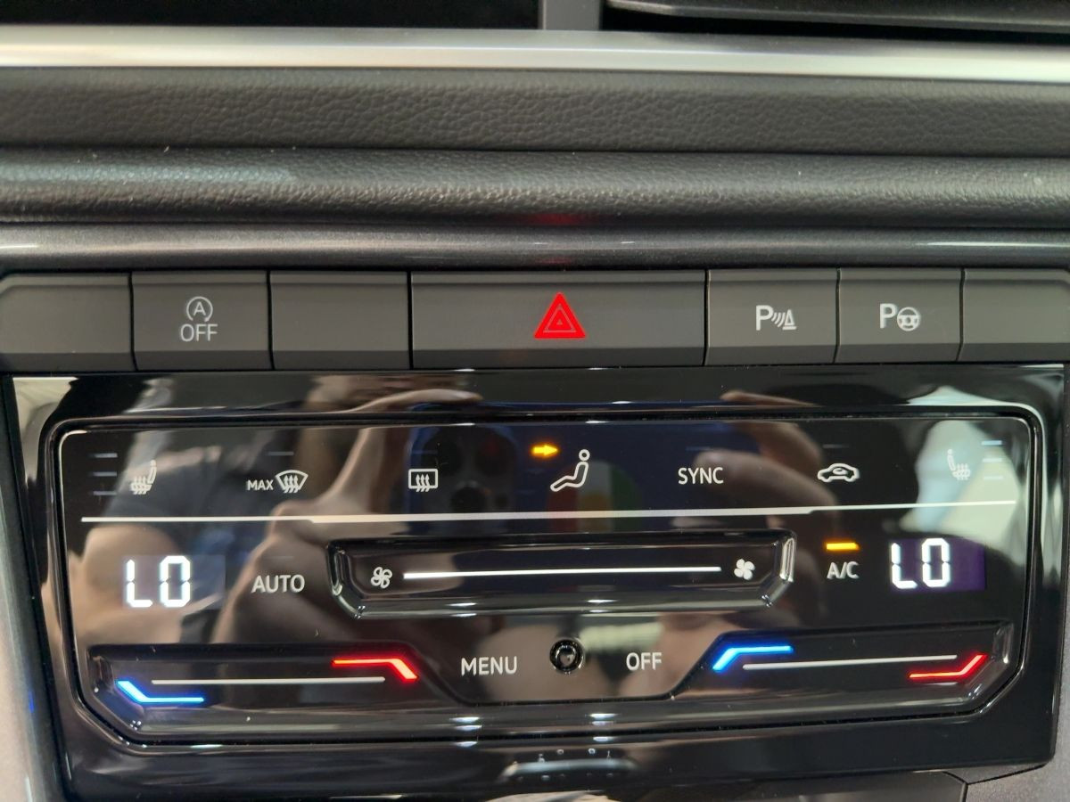 T-Roc 1.5 TSI DSG Style ACC Navi Climatronic LED-Plus Kamera CarPlay Lane Assist