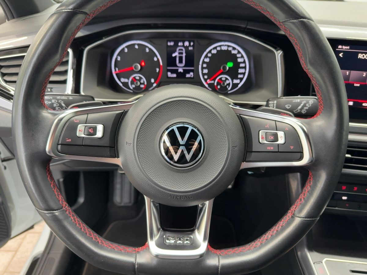 Polo GTI 2.0 TSI DSG ab 3,99% Navi Einparkh. Climatronic Bluet. Sitzh.