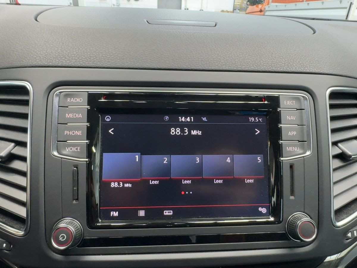 Sharan 1.4 TSI DSG Highline ab 3,99% ACC Navi BI-Xenon Leder Kamera Keyless