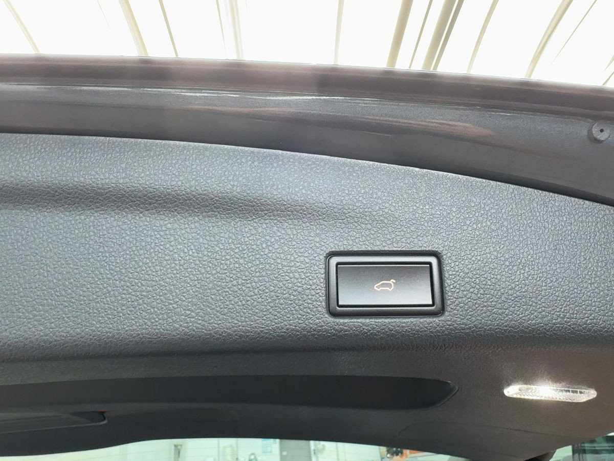 Sharan 1.4 TSI DSG Highline ab 3,99% ACC Navi BI-Xenon Leder Kamera Keyless