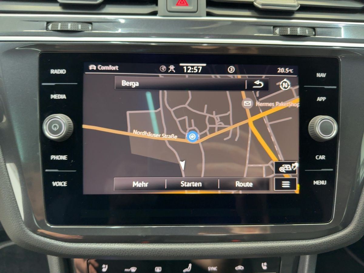 Tiguan Allspace 2.0 TDI DSG 4M R-Line 7-Sitze ab 3,99% AHK Navi LED-Matrix Standh. Pano