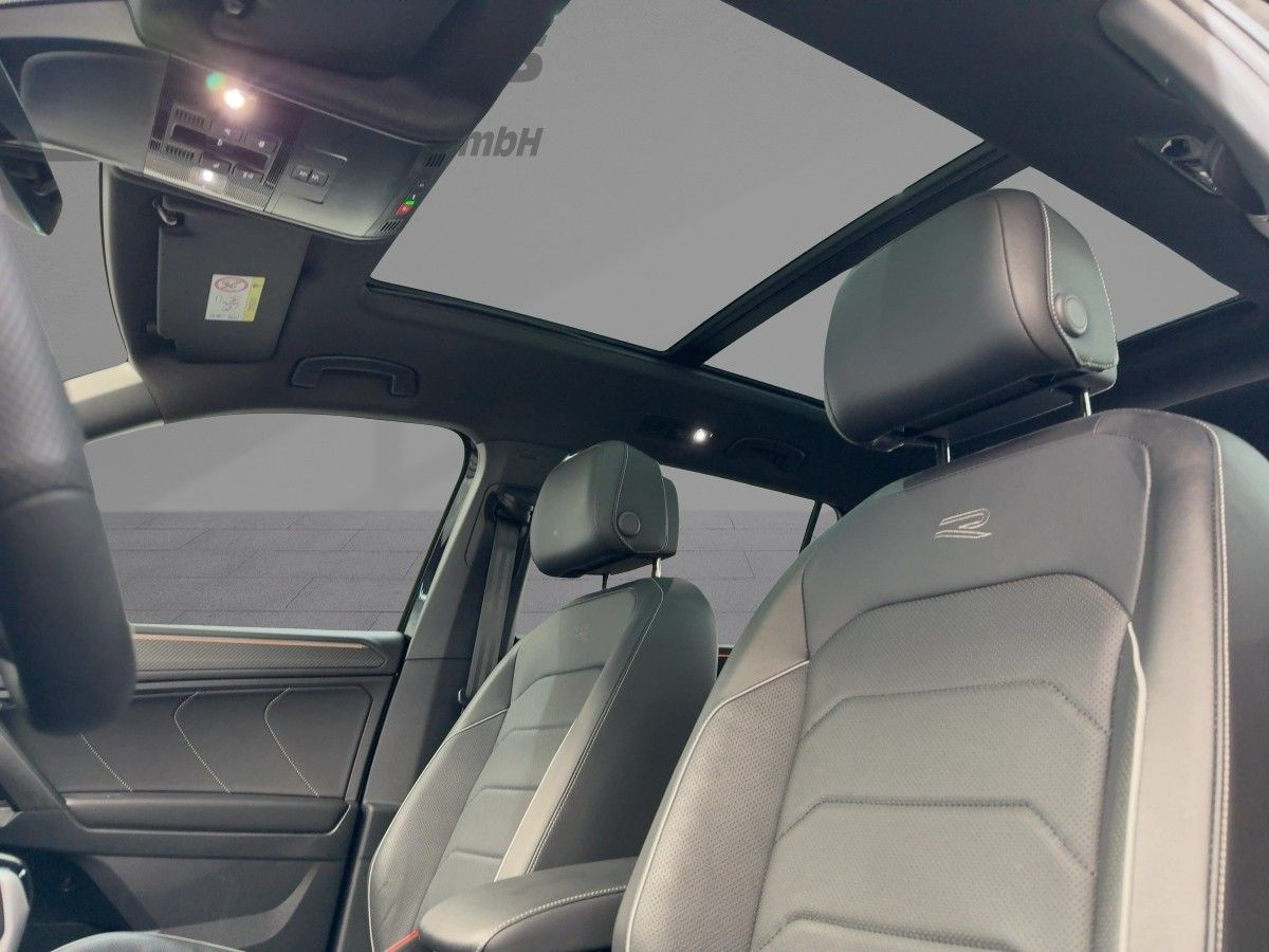 Tiguan Allspace 2.0 TDI DSG 4M R-Line 7-Sitze ab 3,99% AHK Navi LED-Matrix Standh. Pano