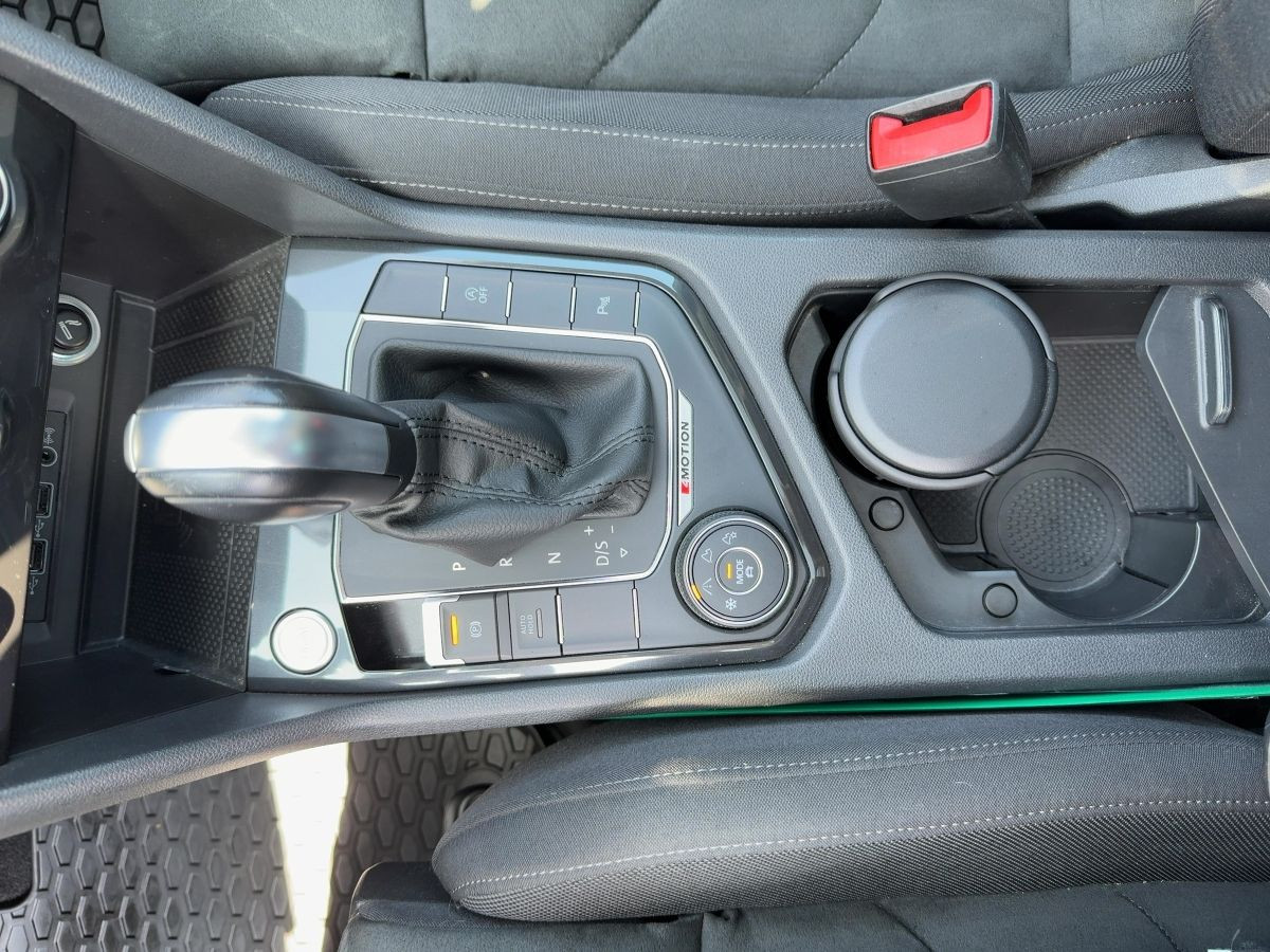 Tiguan 2.0 TDI DSG 4M Highline R-Line AHK ACC Navi Pano Keyless Lane Ass.