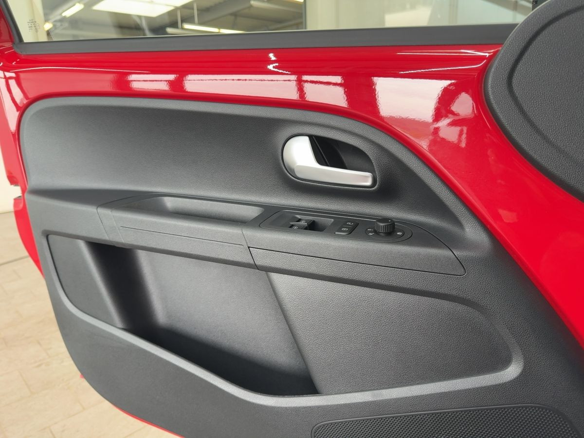 up! 1.0 TSI High Up! 16 Zoll Climatronic Tempo Sitzh. Sound 