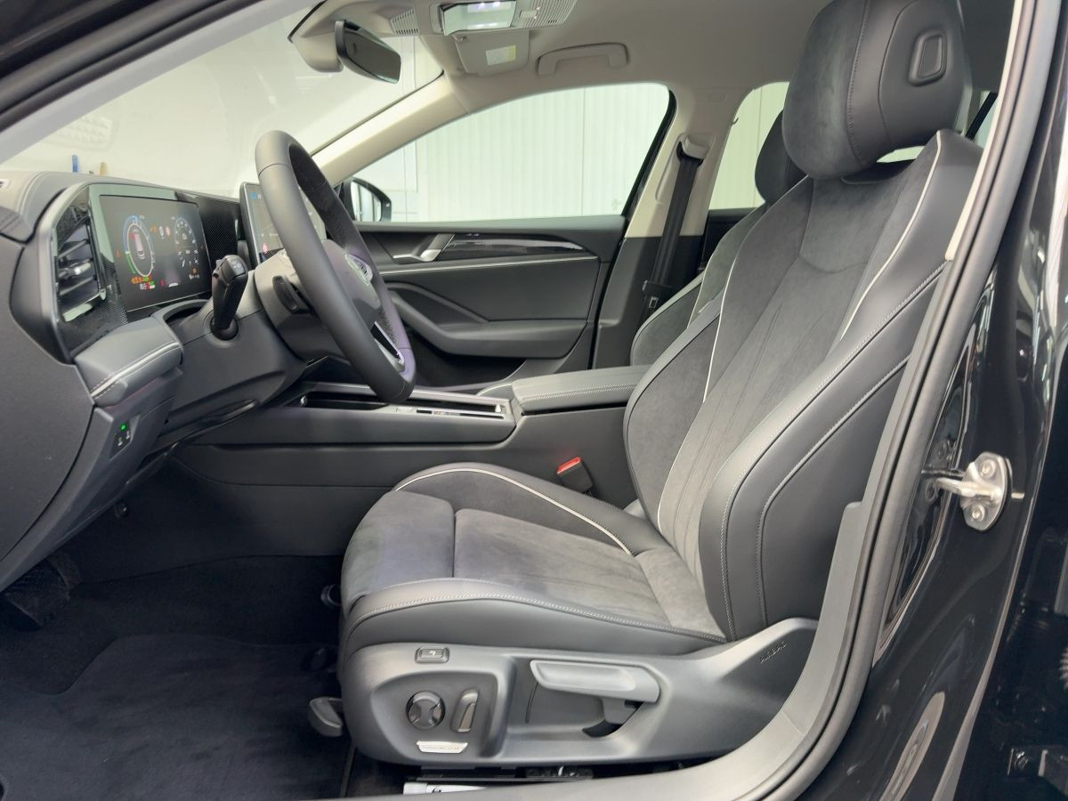 Passat Variant Business 1.5 eHybrid 110kW 6-Gang-DSG