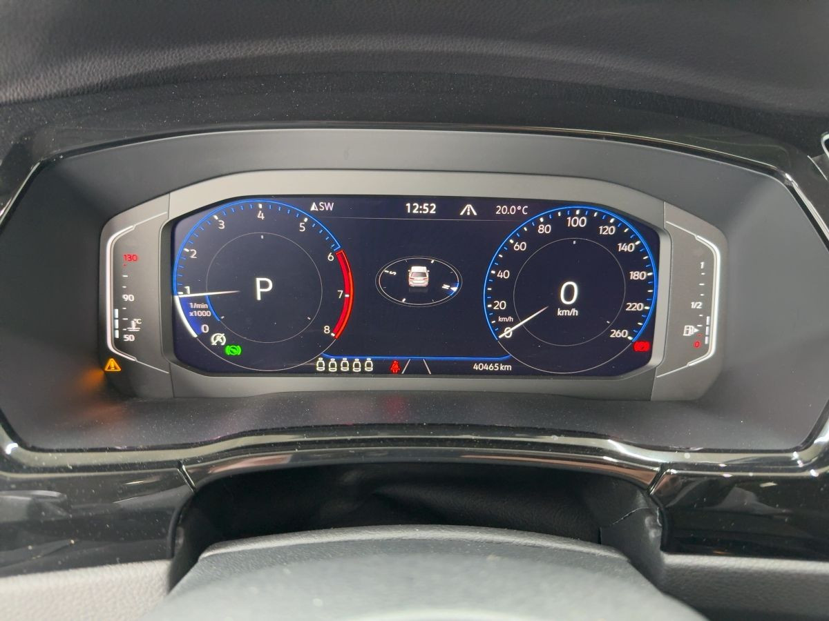 Touran 1.5 TSI DSG Highline R-Line 7-Sitze AHK ACC Navi LED Pano Climatronic