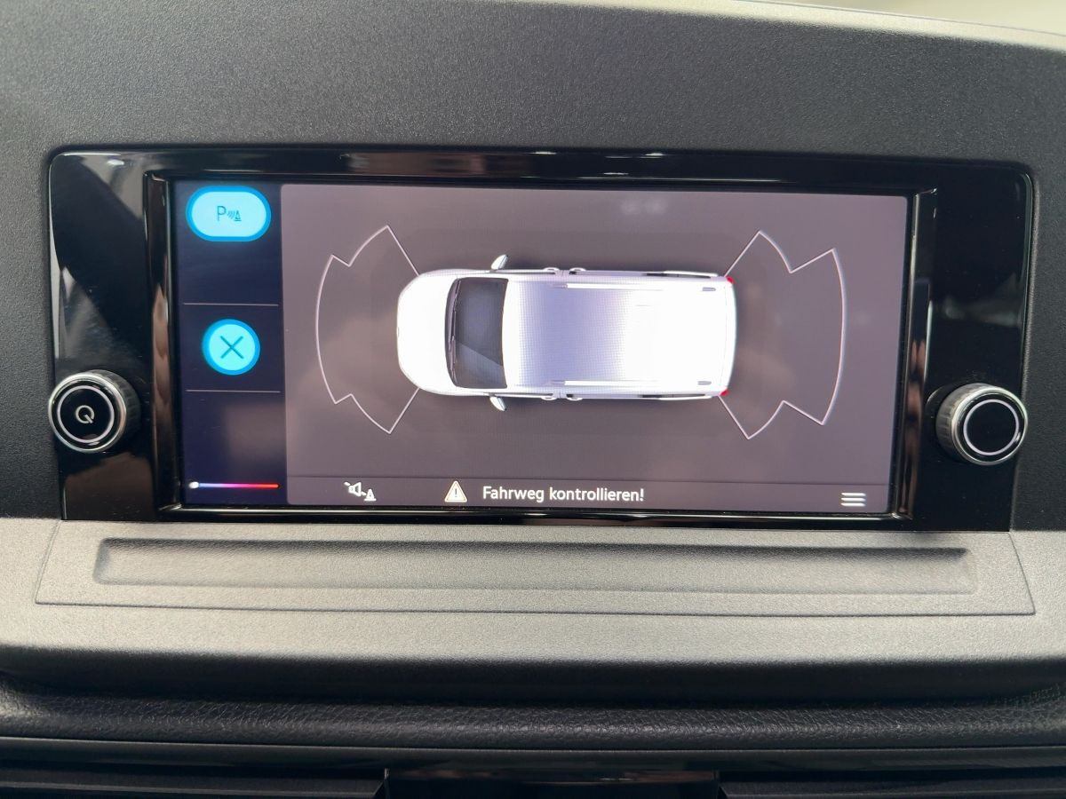Caddy Maxi Life 2.0 TDI Einparkh. Lane Ass. Klima DAB+ Tempo Bluet.