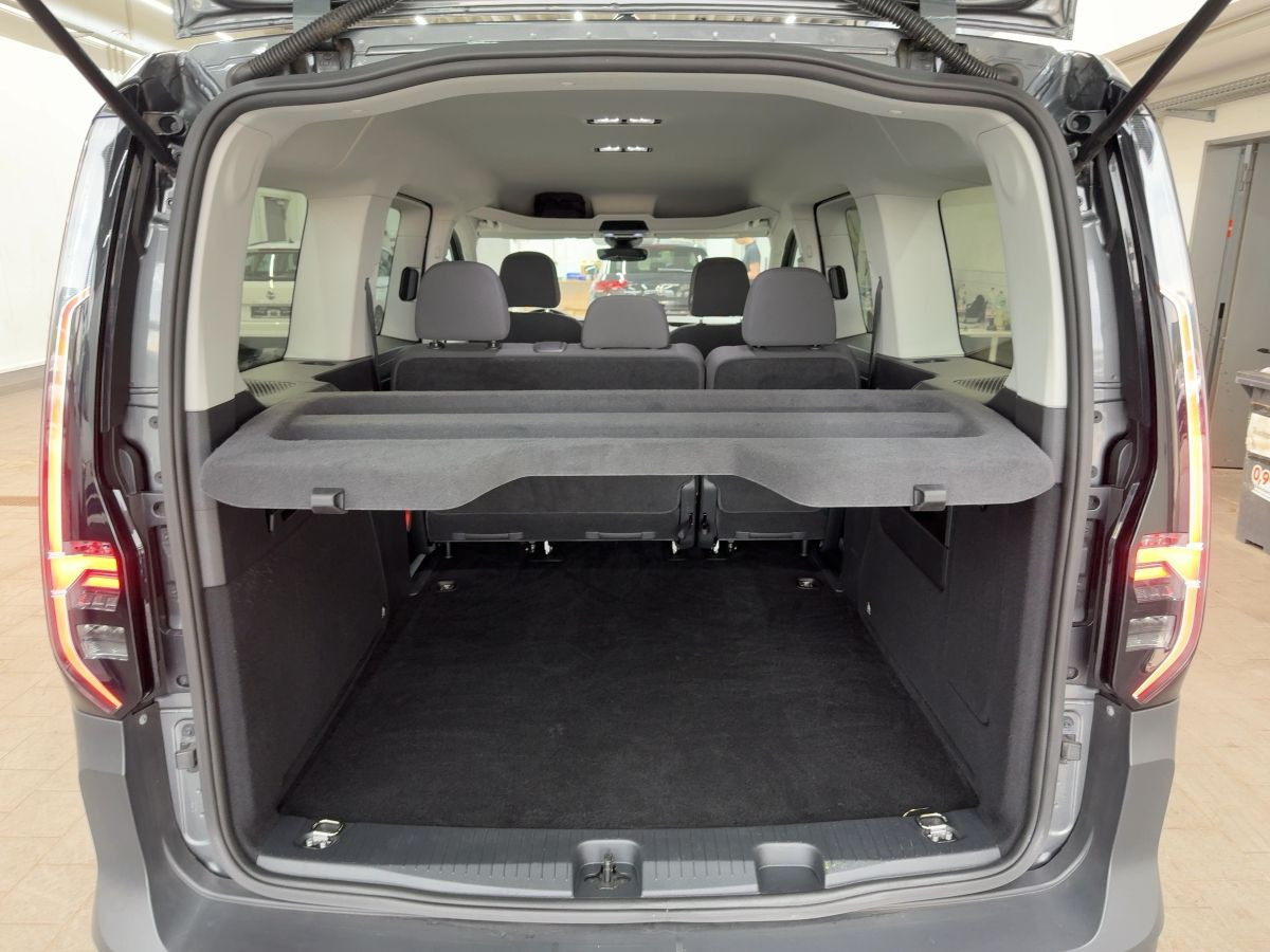 Caddy Maxi Life 2.0 TDI Einparkh. Lane Ass. Klima DAB+ Tempo Bluet.