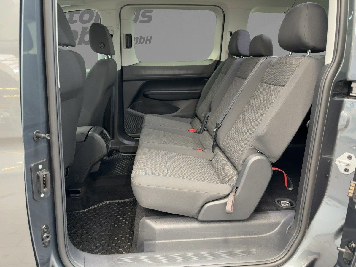 Caddy Maxi Life 2.0 TDI Einparkh. Lane Ass. Klima DAB+ Tempo Bluet.