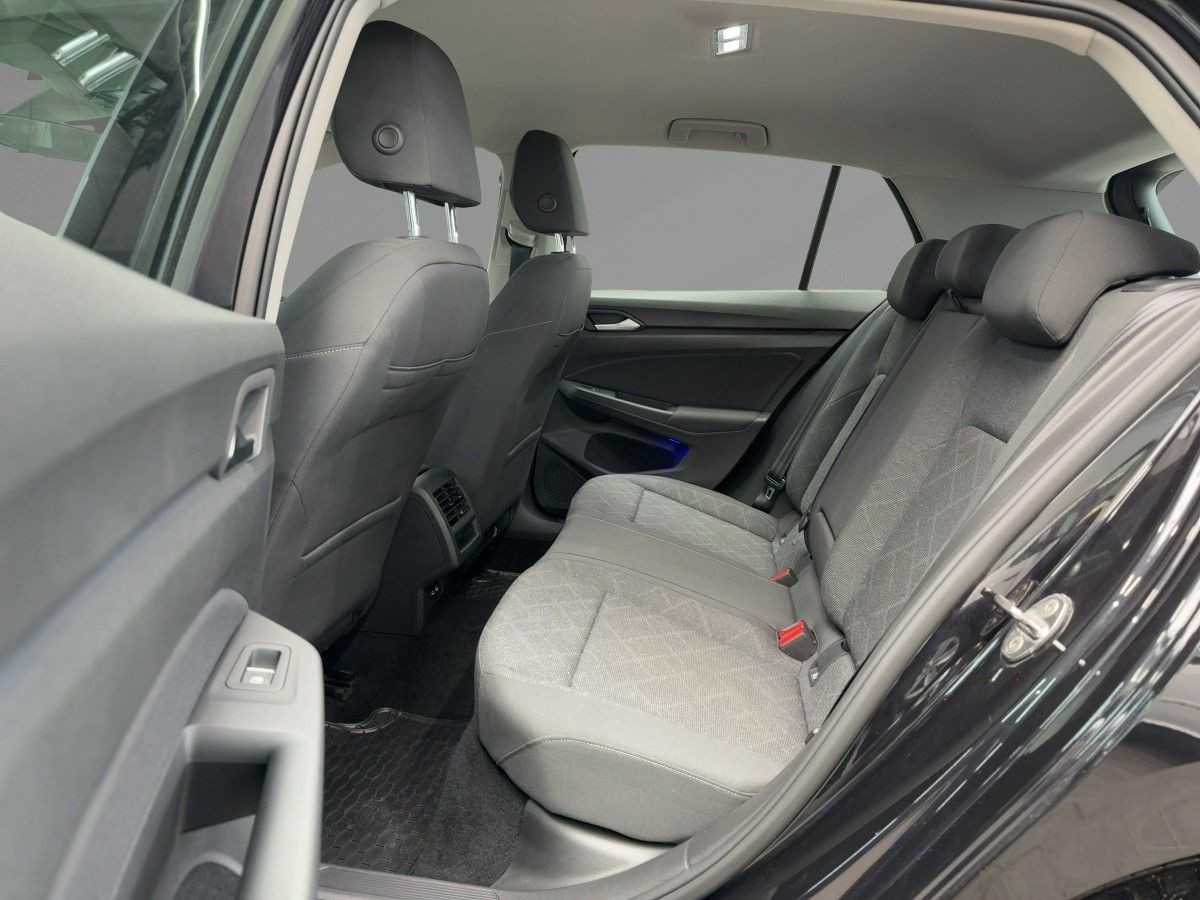 Golf VIII 1.5 TSI Life LED Navi Parkpilot Climatronic Lane-Ass Bluet. Sitzhzg