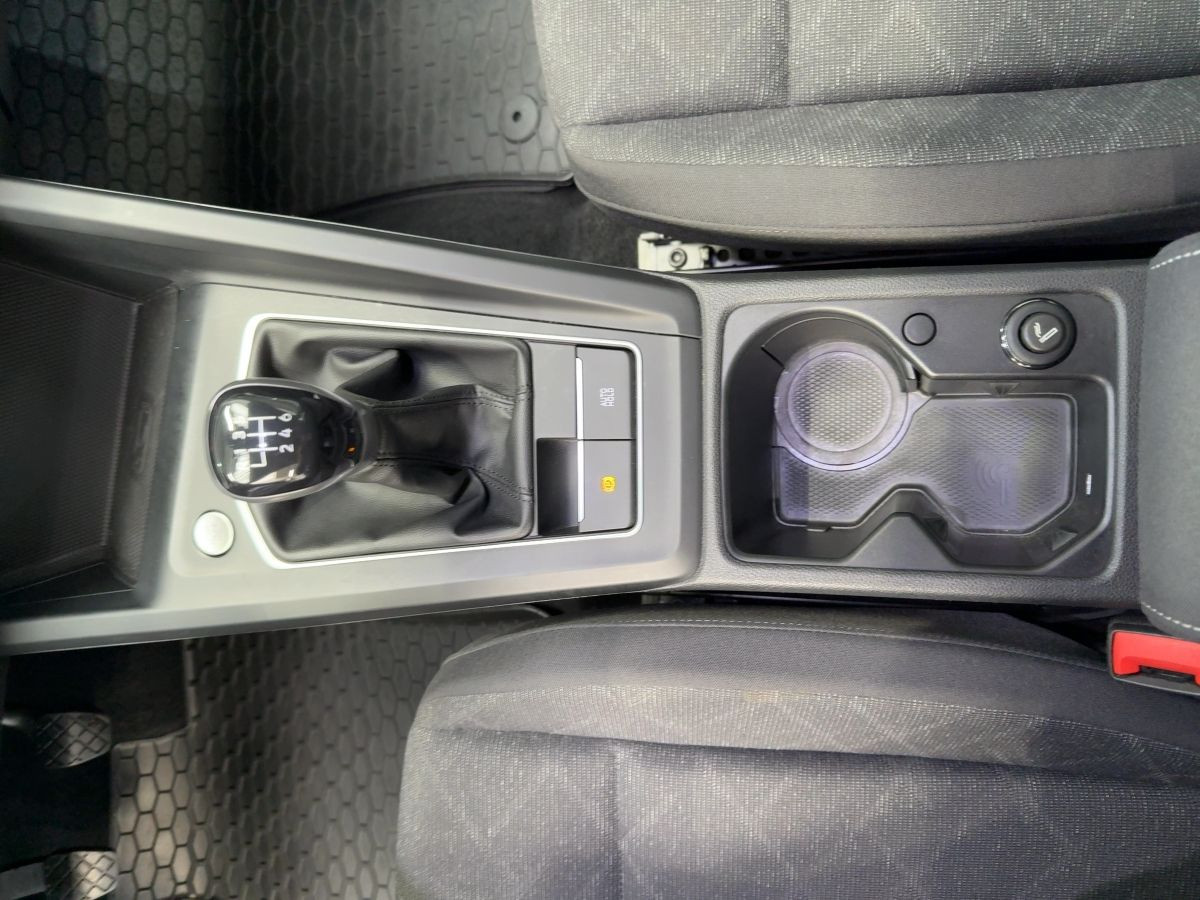 Golf VIII 1.5 TSI Life LED Navi Parkpilot Climatronic Lane-Ass Bluet. Sitzhzg