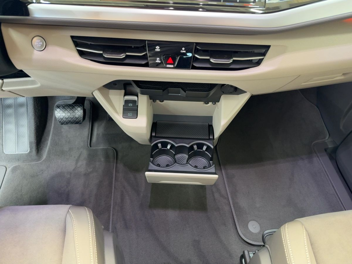 Multivan Life Edition 2.0 TDI 110 kW 7-Gang-DSG