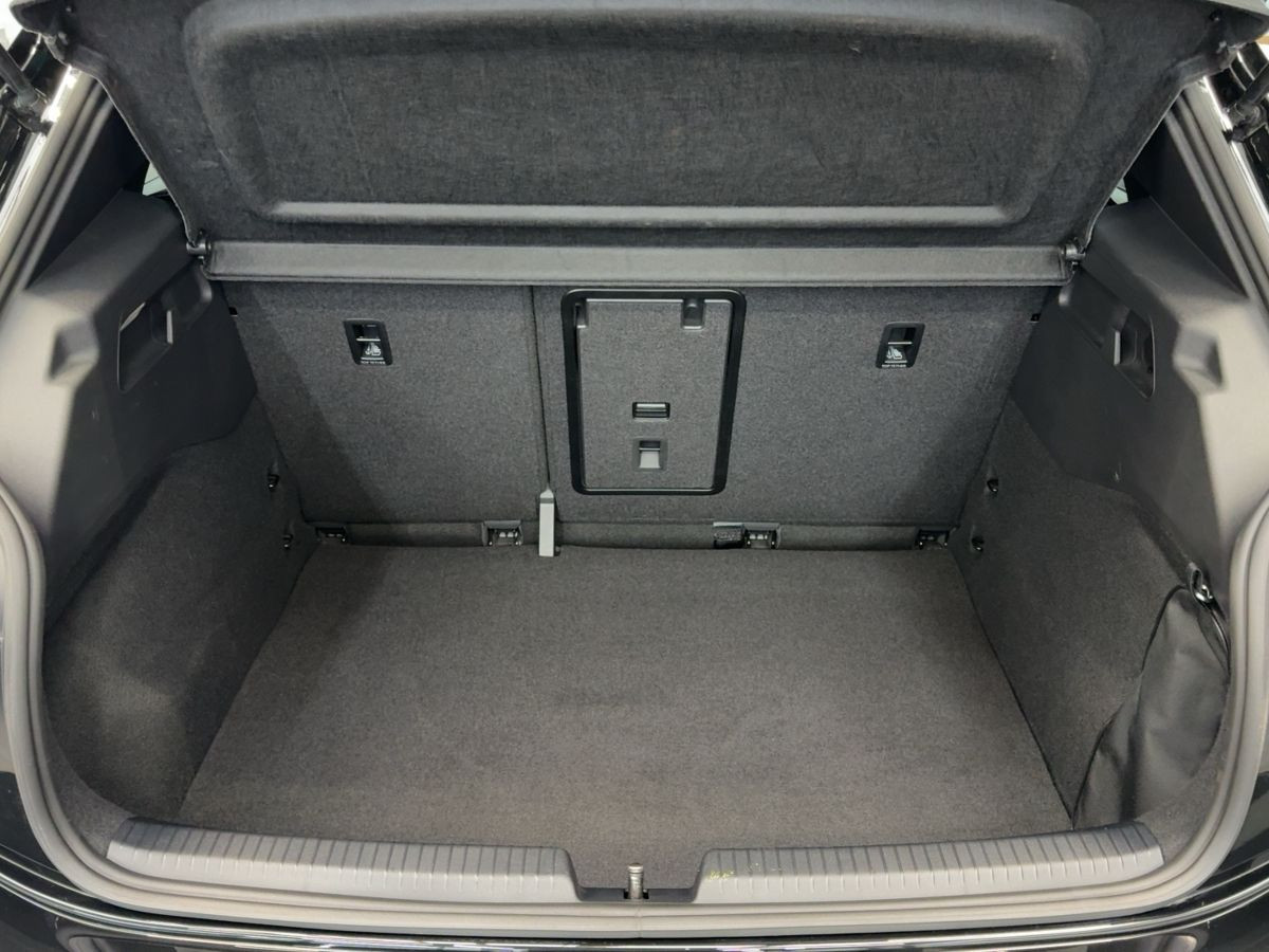 ID.3 Pro 62 kWh ab 0,99% Wärmep. ACC Navi LED-Matrix Einparkh. Keyless