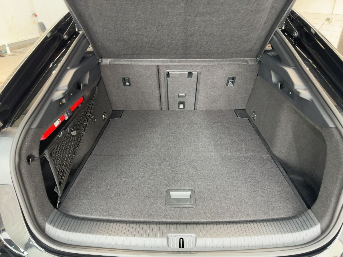 ID.7 GTX 250 kW 4M ab 1,49% 91 kWh Wärmep. DCC AHK LED-Matrix