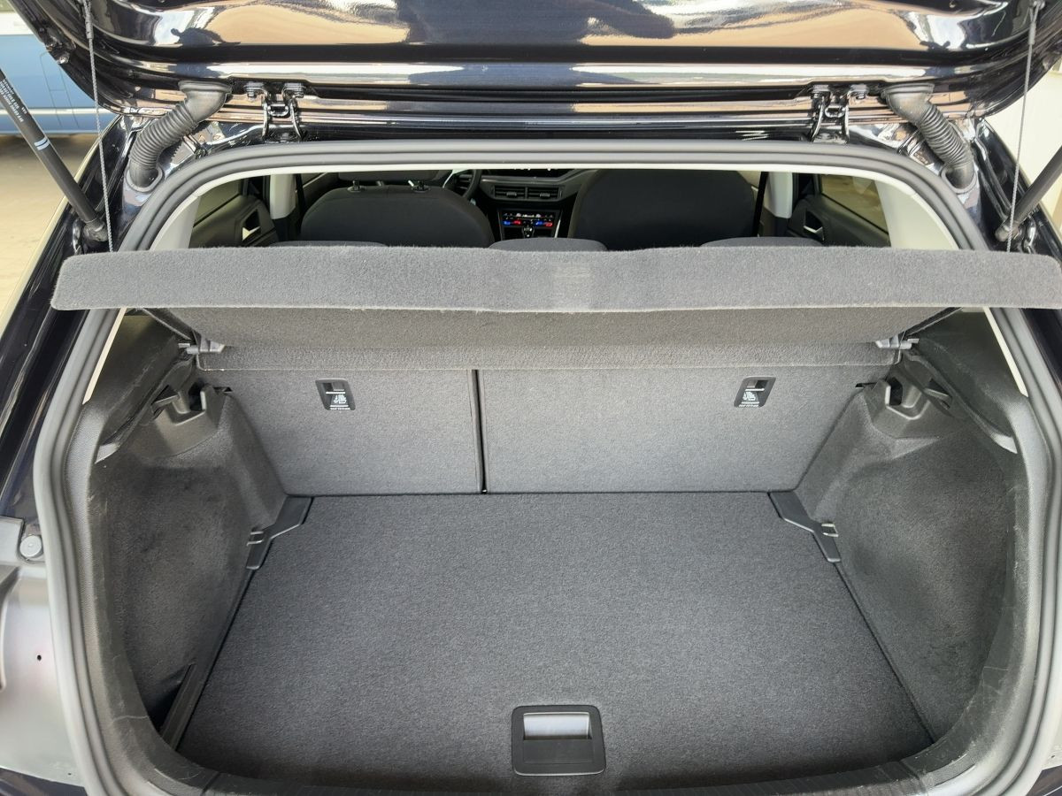 Polo 1.0 TSI DSG Highline ACC LED-Matrix Kamera Lane-Ass. Sitzhzg Bluet.