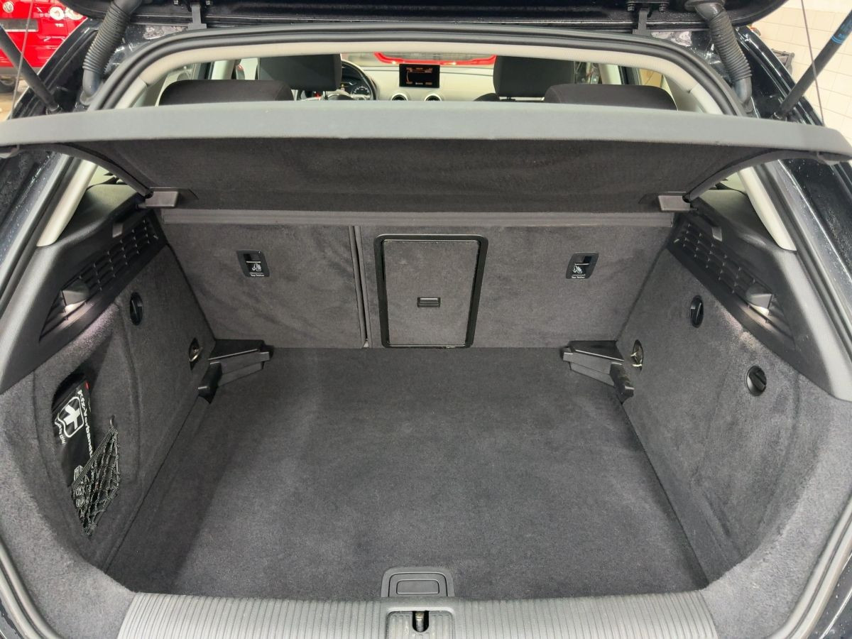 A3 Sportback 1.8 TFSI Ambiente Xenon Plus Tempo Einparkh. Sitzh. Klima