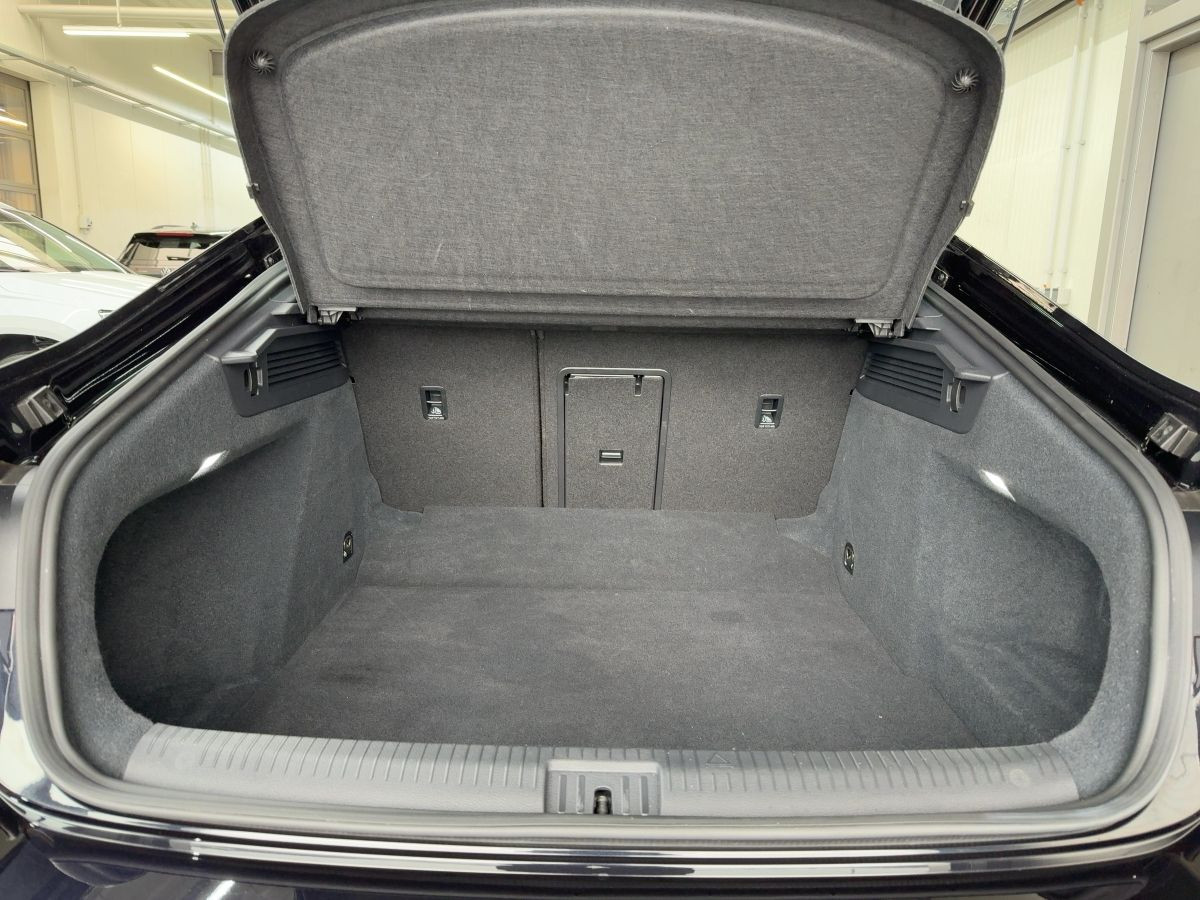 Arteon 2.0 TDI DSG R-Line ACC Navi LED Pano Kamera Climatronic Bluet. Sitzh.