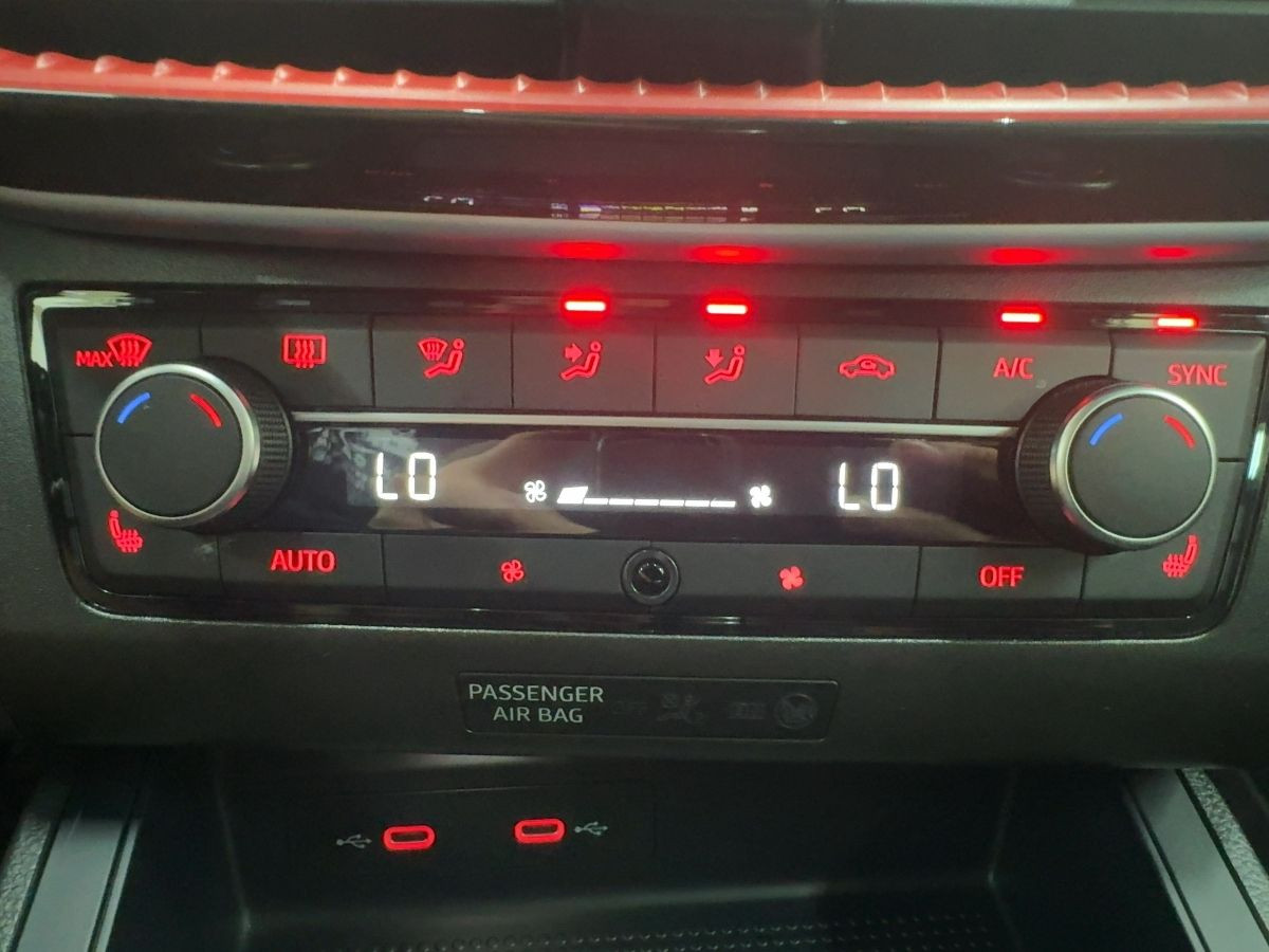 Ibiza 1,0 TSI DSG FR-Line ACC LED Kamera Climatronic Keyless Sitzh.