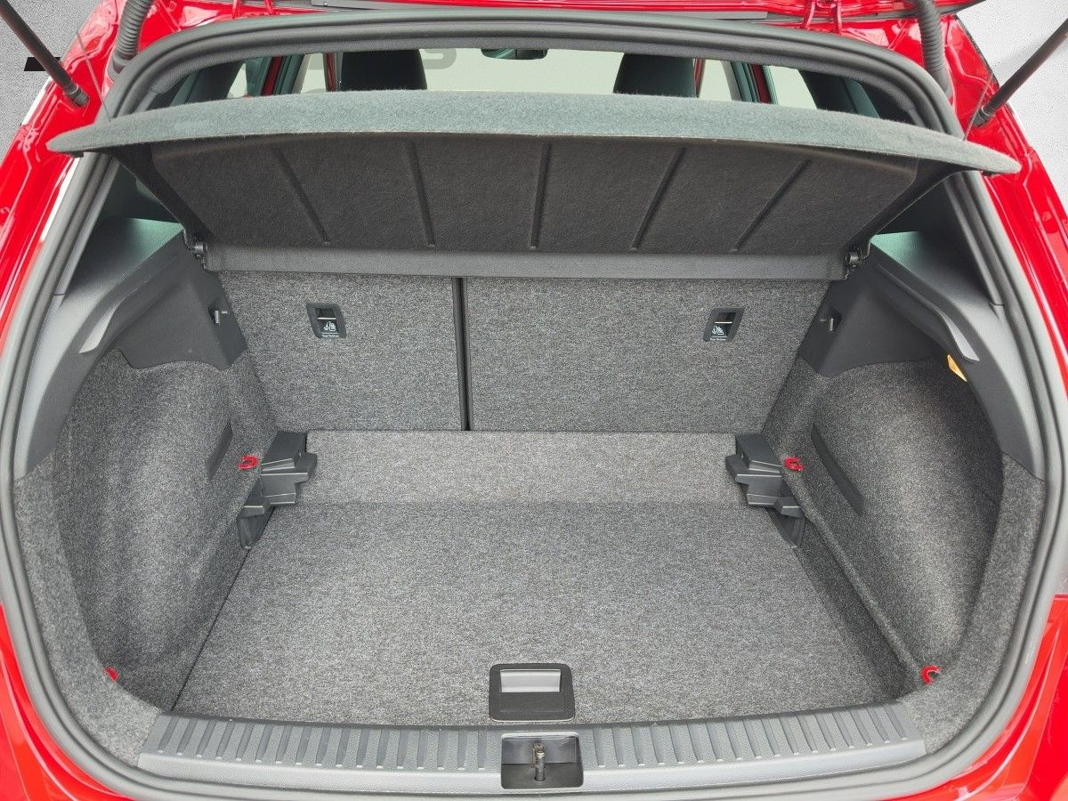 Arona 1.0 TSI DSG FR Kamera LED Keyless Sitzh. Lane Ass. Climatronic