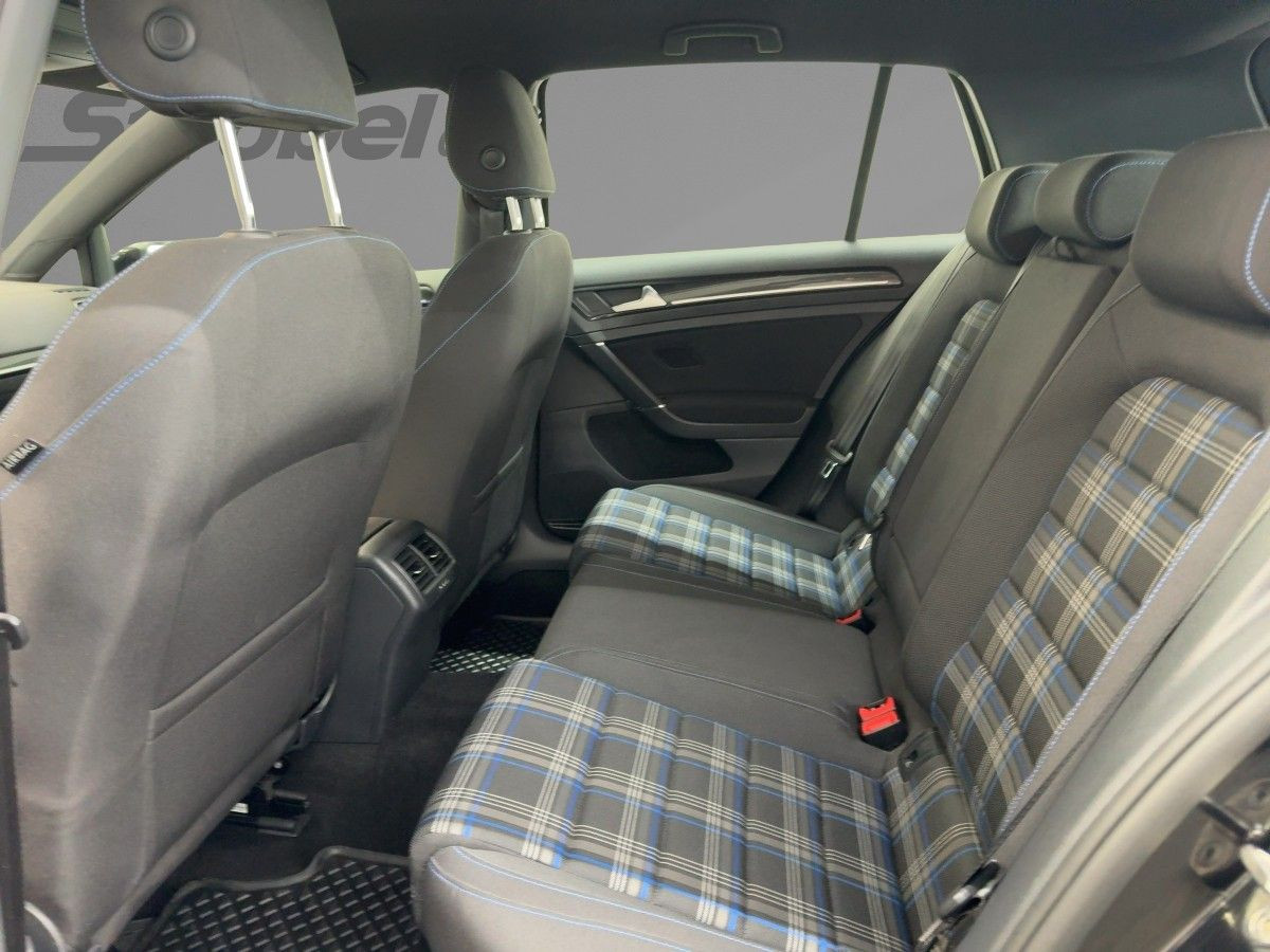 Golf GTE 1.4 TSI DSG ACC LED Navi Climatronic Parkpilot Sitzhzg Bluet. Front-Ass