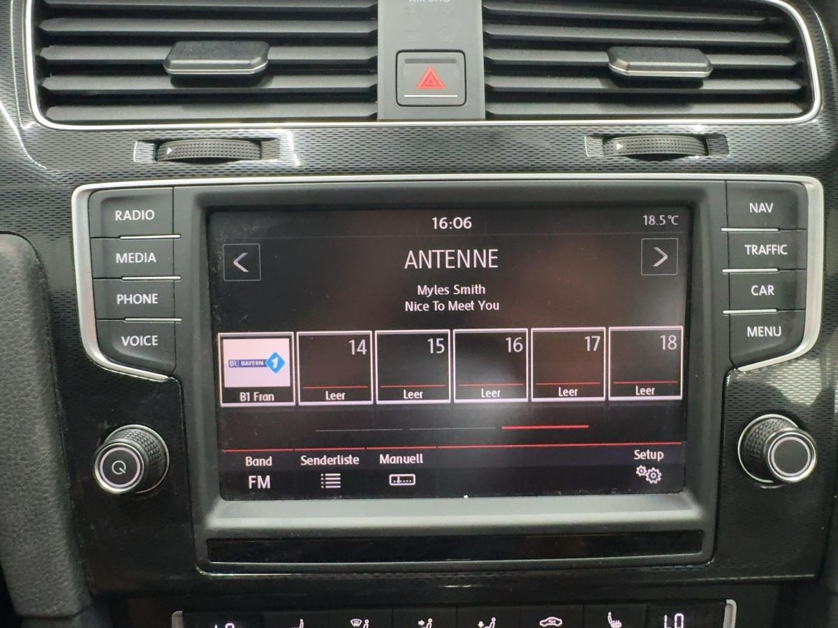 Golf GTE 1.4 TSI DSG ACC LED Navi Climatronic Parkpilot Sitzhzg Bluet. Front-Ass