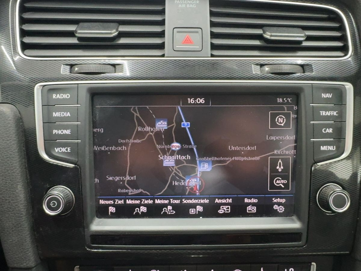 Golf GTE 1.4 TSI DSG ACC LED Navi Climatronic Parkpilot Sitzhzg Bluet. Front-Ass