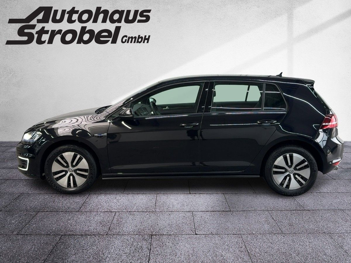 Golf GTE 1.4 TSI DSG ACC LED Navi Climatronic Parkpilot Sitzhzg Bluet. Front-Ass