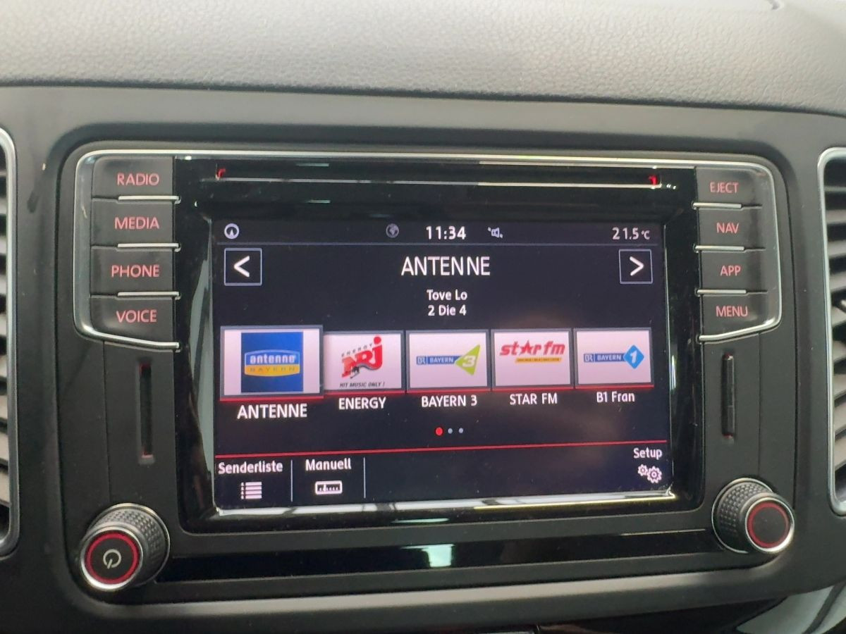 Sharan 2.0 TDI DSG 4M Highline 5-Sitzer ACC XENON Kamera Navi Bluetooth DYNAUD